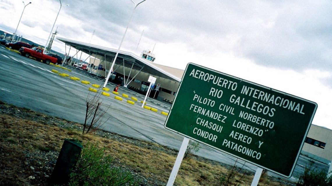 Vuelo Desde Ushuaia Aterrizó De Emergencia: Un Pasajero Tuvo Un «Brote Psicótico» Vuelo Desde Ushuaia Aterrizó De Emergencia: Un Pasajero Tuvo Un «Brote Psicótico»
