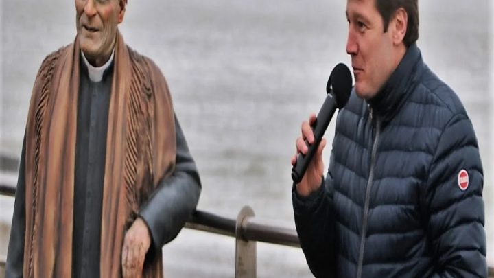 #10mandamientos El gobernador electo Gustavo Melella anuncio que presentara los 10 mandamientos de su gestion que deberan cumplir su gabinete y sus funcionarios.
