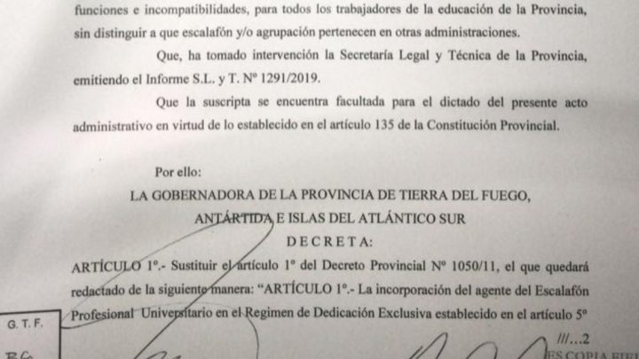Bertone autorizó el pedido de modificación del Régimen de Dedicación Exclusiva del Escalafón Profesional Universitario
