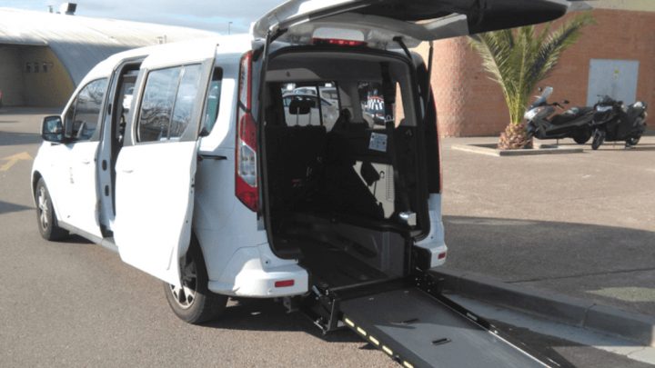 Ushuaia: Avanza el proyecto para implementar taxis para personas con movilidad reducida en la ciudad