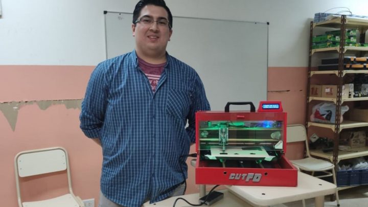 El CENT 35 graduó a su primer Técnico Superior en Robótica y Automatización