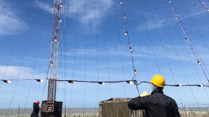 Sin fuegos de artificio el sábado se realiza el tradicional encendido del árbol navideño
