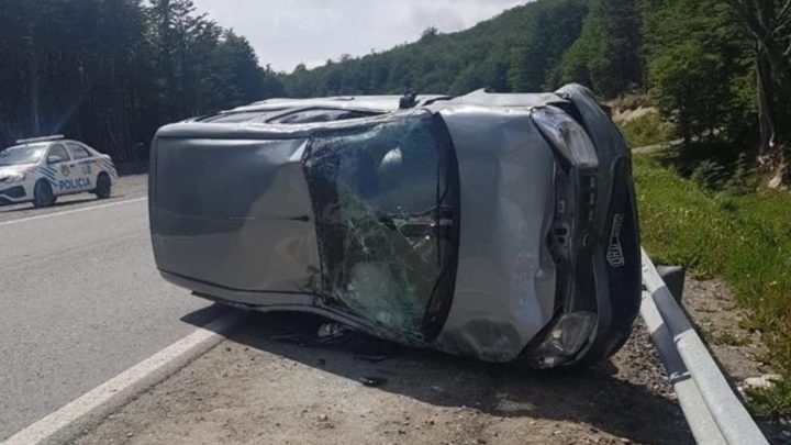 Choque y vuelco en Ruta 3