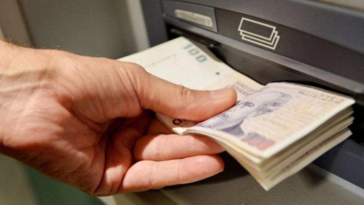 Gobierno pagará a los estatales provinciales un bono de 9 a 15 mil pesos