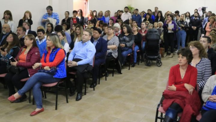 Concejales: Raúl Von Der Thusen, Walter Abregú, Cintia Susñar , Hugo Martinez, Walter Campos, Pablo Llancapani, Acompañaron El Lanzamiento Del Programa Mujeres Emprendedoras