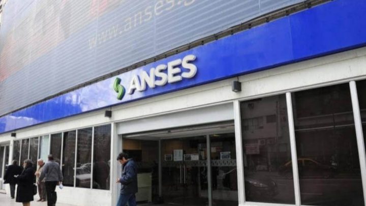 La Anses Lanzó El Cronograma De Inscripción Cobrar Los $10.000 De Ingreso Familiar De Emergencia