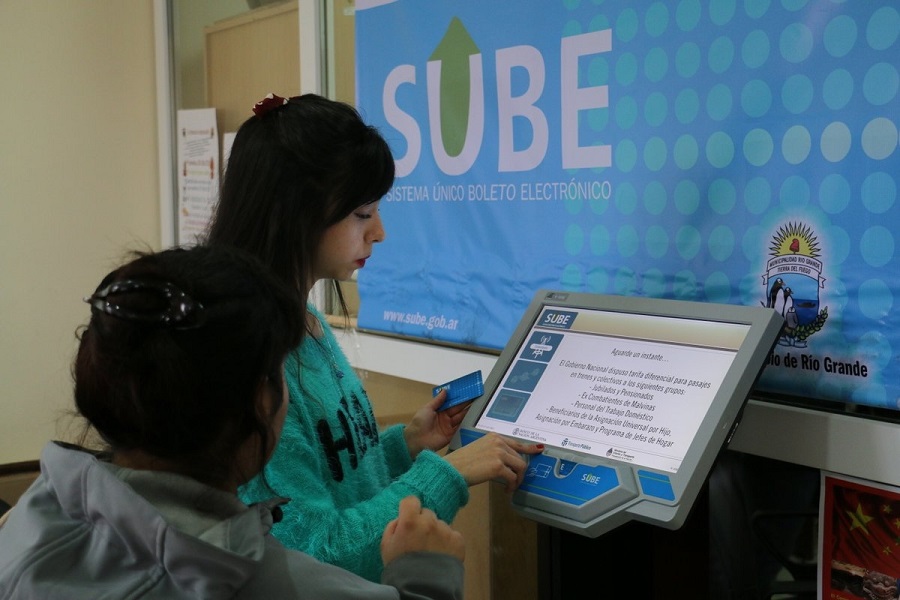 Requisitos para que los estudiantes puedan obtener el subsidio en transporte público