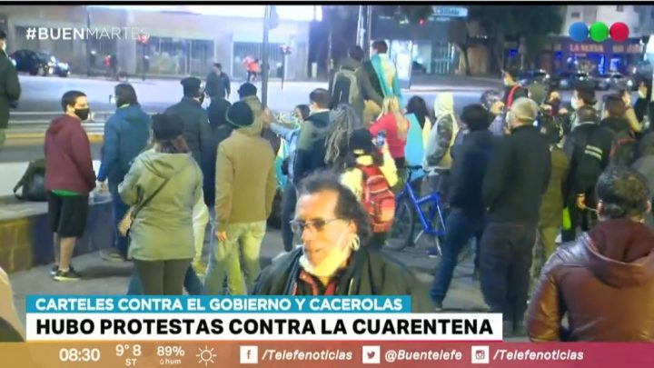 Marcharon a Plaza de Mayo en contra la cuarentena