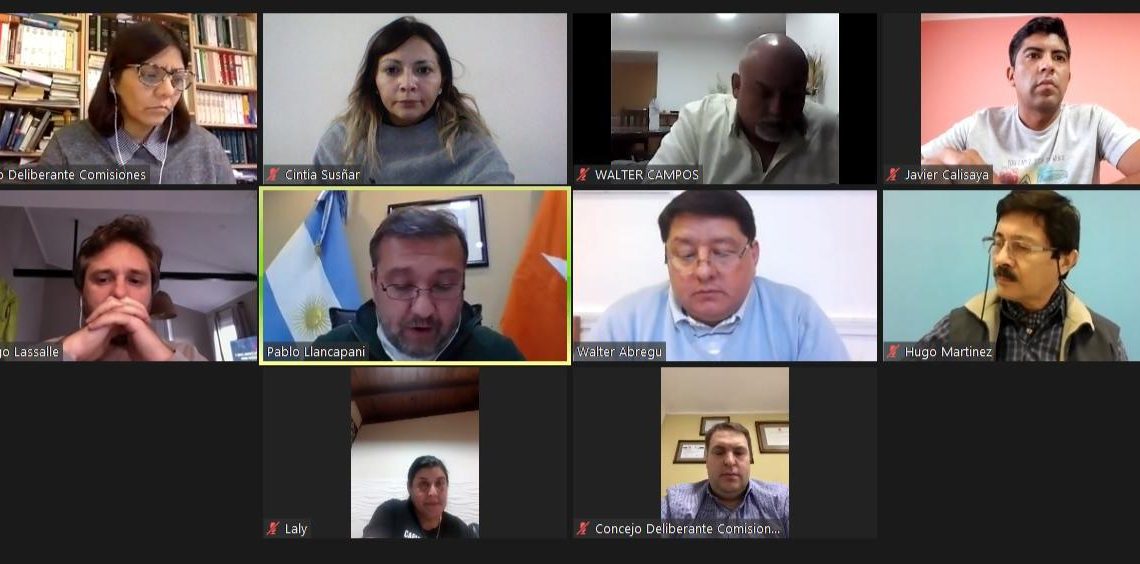 Concejales continuaron trabajando en las reuniones de comisión en forma virtual Concejales continuaron trabajando en las reuniones de comisión en forma virtual