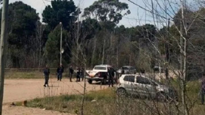 Encontraron A Una Mujer Muerta: La Atropellaron Con Dos Autos Y Detuvieron A Su Marido