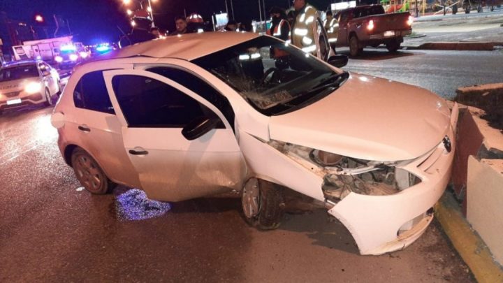 Borracho destruyó el cantero de la Plaza de las Américas: ¿Quién paga? 