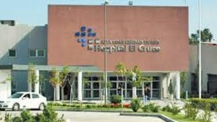 Le reimplantaron la mano a un chico que la había perdido por un hachazo