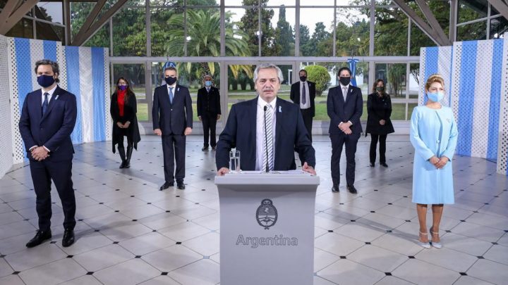 Día de la Bandera: El Presidente tomó la promesa a alumnos de todo el país y ponderó la figura del general Belgrano