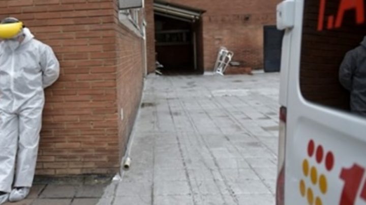 Dieron por muerto a su padre y lo halló respirando en la morgue