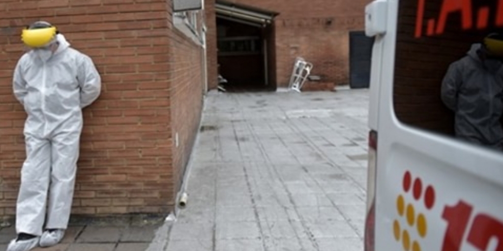 Dieron por muerto a su padre y lo halló respirando en la morgue