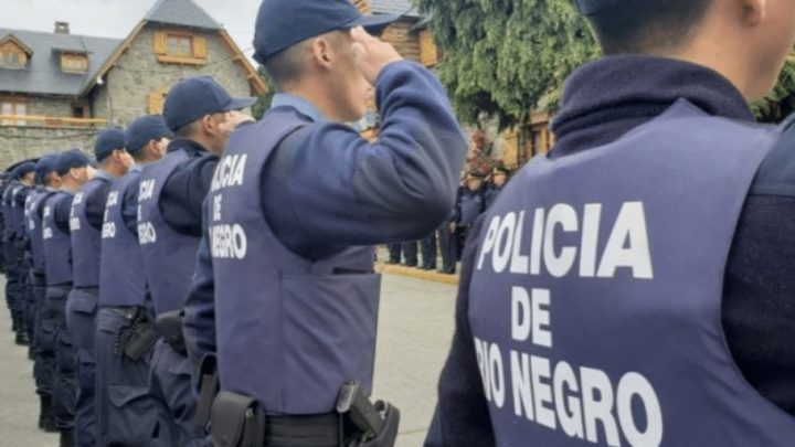 BARILOCHE: ocho policías hicieron una fiesta y quedaron imputados por violar la cuarentena