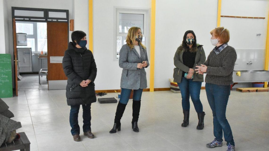 LA MUNICIPALIDAD DE USHUAIA VISITÓ EL NUEVO EDIFICIO DE LA ESCUELA EXPERIMENTAL LAS GAVIOTASp LA MUNICIPALIDAD DE USHUAIA VISITÓ EL NUEVO EDIFICIO DE LA ESCUELA EXPERIMENTAL LAS GAVIOTASp