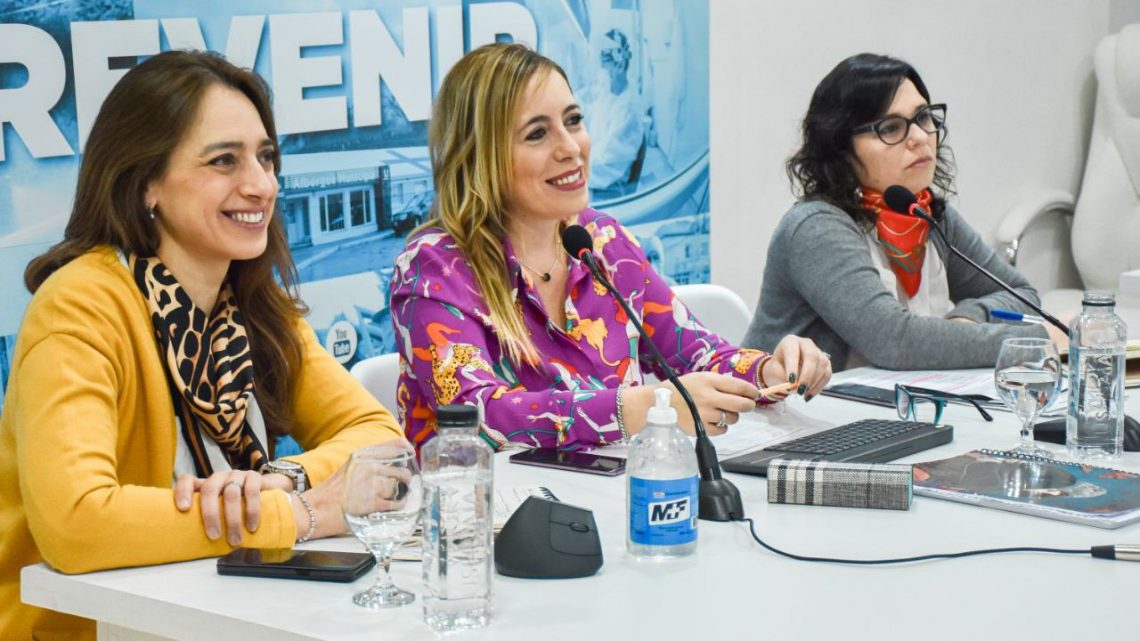 REUNIÓN DE TRABAJO DE HABITAT DE LA MUNICIPALIDAD DE USHUAIA CON NACIÓN