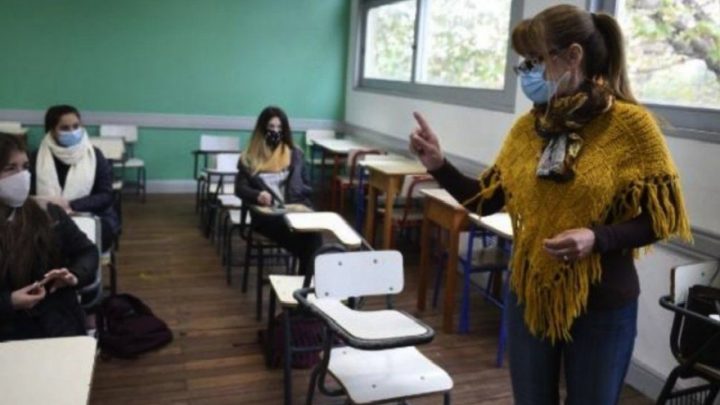 Las clases no se extenderán en el verano: «Va a haber vacaciones, la cursada termina a fin de año»
