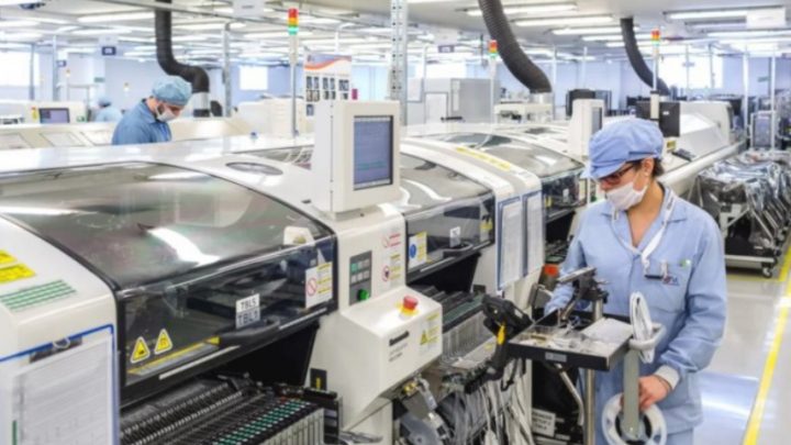 El Cierre De Fábricas En Río Grande Preocupa Al Mercado De Electrónicos En El País