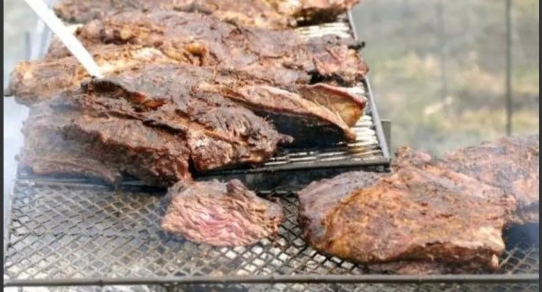 «Don Ávila» fue de asado en asado y contagió a 300 personas