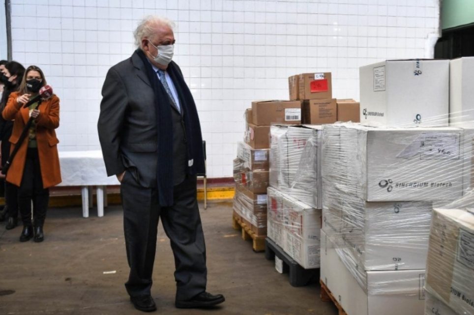 Encuentran 12 millones de vacunas vencidas que el gobierno de Macri nunca entregó Encuentran 12 millones de vacunas vencidas que el gobierno de Macri nunca entregó