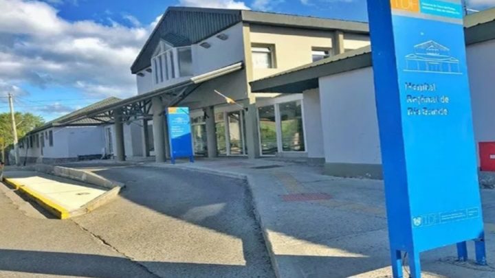 Doble moral: Si se contagia un ministro, romantizan la pandemia; si se contagian los médicos, es culpa de ellos