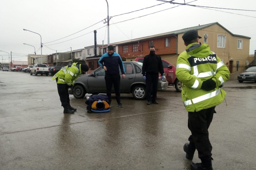 RÍO GRANDE: Choque en Barrio Intevu entre un remis y una camioneta
