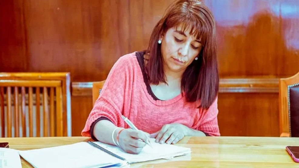 Escándalo en el IPV: Trabajadores piden la renuncia de Hernández y Ramb Escándalo en el IPV: Trabajadores piden la renuncia de Hernández y Ramb