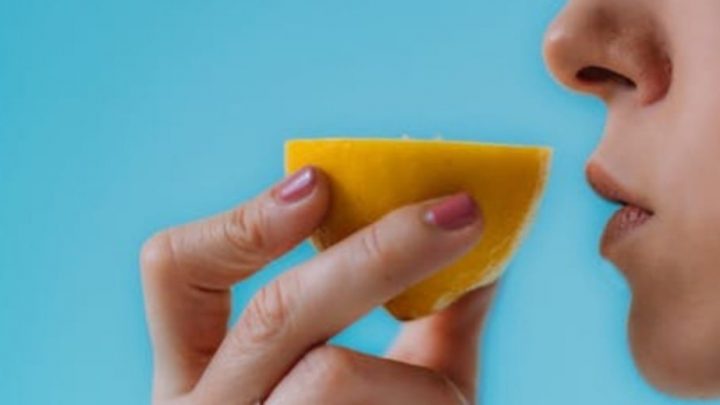Pérdida del olfato y gusto: cómo diferenciar si son síntomas de coronavirus o de un resfriado común