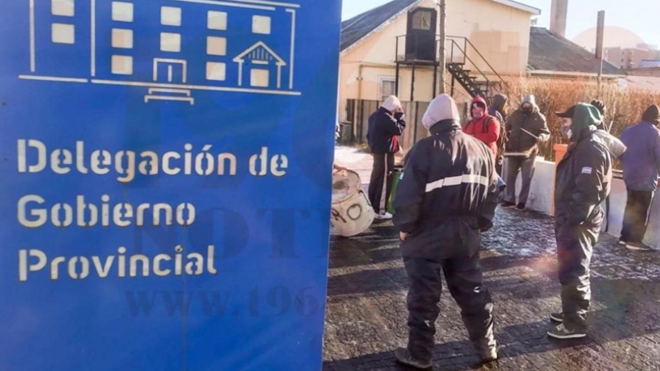Trabajadores de una cooperativa reclamaron cobrar Trabajadores de una cooperativa reclamaron cobrar