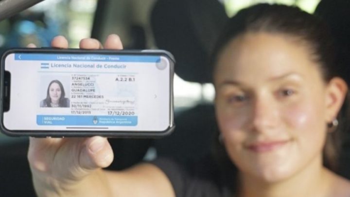 Está vigente la app “Mi Argentina” para descargar el carnet de conducir