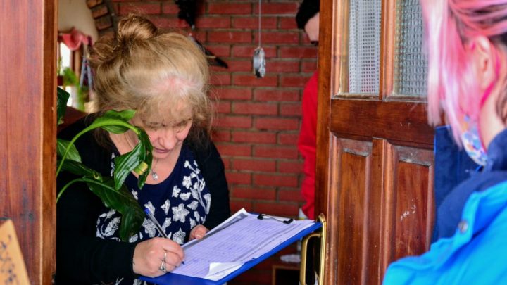 POLITICAS SANITARIAS EN USHUAIA: LA MUNICIPALIDAD CONTINÚA CON LA ENTREGA DE ANTEOJOS