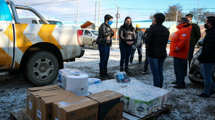 USHUAIA ENVIÓ INSUMOS DE LIMPIEZA Y DESINFECCIÓN AL CENTRO ASISTENCIAL DE TOLHUIN