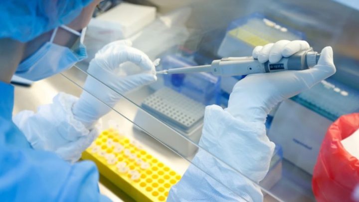 Tras breves pruebas Rusia registró la primera vacuna contra el coronavirus y la hija de Putin se inoculó