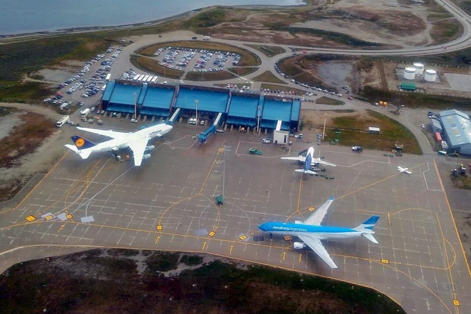 Llega mañana a Ushuaia un nuevo vuelo con fueguinos repatriados Llega mañana a Ushuaia un nuevo vuelo con fueguinos repatriados