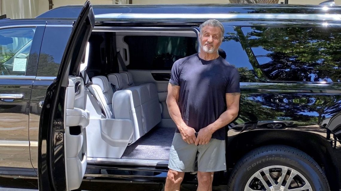 Sylvester Stallone vende su vehículo repleto de lujos (parece un casa) Sylvester Stallone vende su vehículo repleto de lujos (parece un casa)