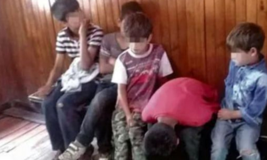 Santiagueña abandonó a sus 5 hijitos para irse con el novio Santiagueña abandonó a sus 5 hijitos para irse con el novio