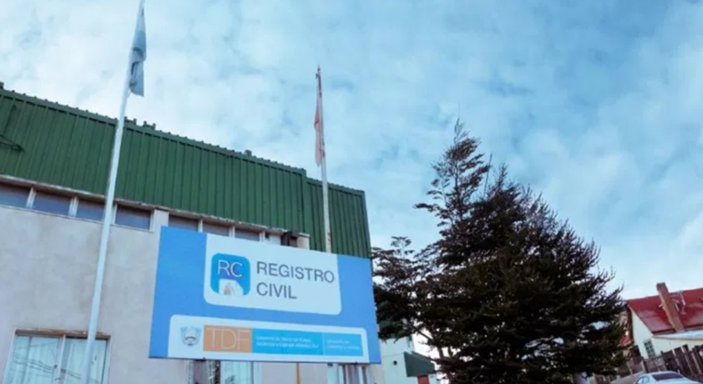 El Registro Civil amplía horario de atención y reabre la sede del shopping Paseo del Fuego El Registro Civil amplía horario de atención y reabre la sede del shopping Paseo del Fuego