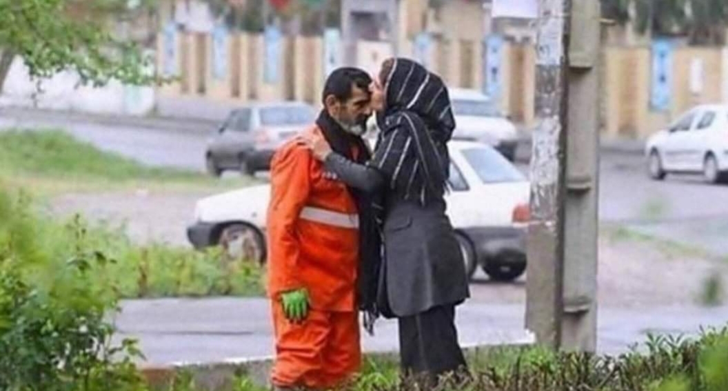 El orgullo de una hija ante el trabajo de su padre: «Es barrendero, te quiero»