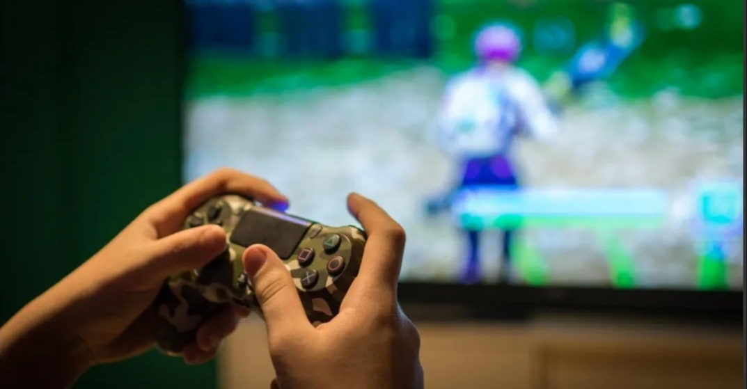 Jugaba a la PlayStation con su amigo y lo mató de dos puñaladas