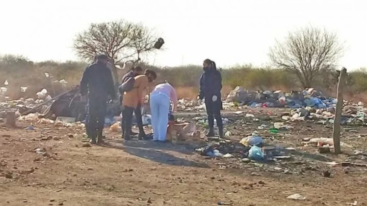 Asfixian a recién nacido con síndrome de Down y lo tiran a la basura