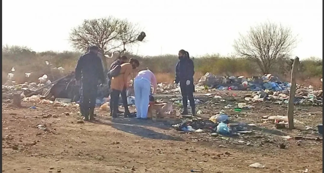Asfixian a recién nacido con síndrome de Down y lo tiran a la basura