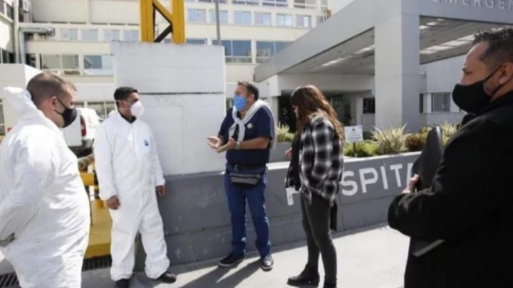 Murió su papá, le dieron el cuerpo a otra familia y lo cremaron: “No sé si está en el mar o en el inodoro”