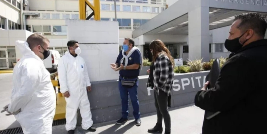 Murió su papá, le dieron el cuerpo a otra familia y lo cremaron: “No sé si está en el mar o en el inodoro”