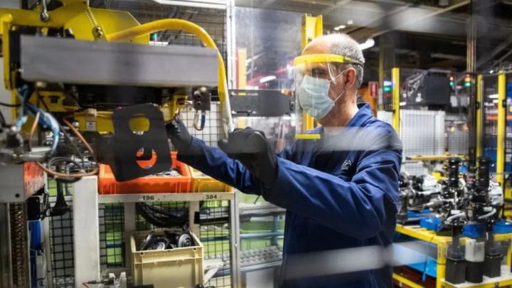 Oficializan la extensión de prohibición de despidos