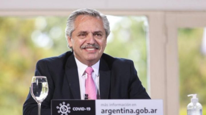 Fernández: «Tenemos que acostumbrarnos a ahorrar en pesos»