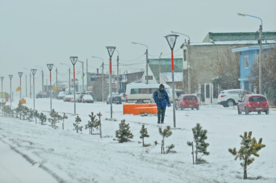 Sorpresiva nevada en plena primavera en Río Grande