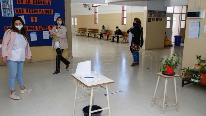 Definen protocolos marco para la vuelta a clases en educación inicial, técnica y formación docente