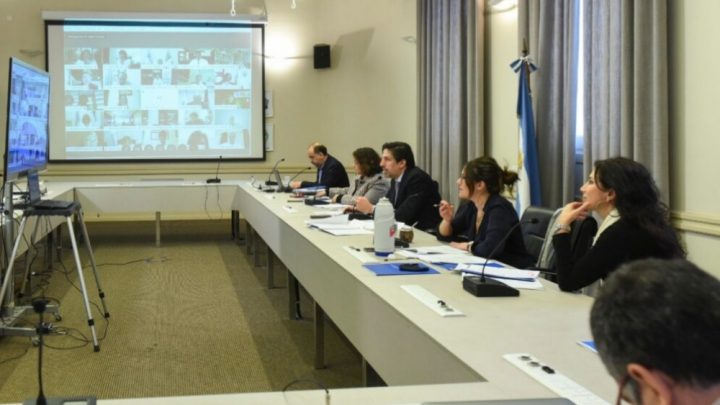 Los estudiantes que egresen del nivel secundario lo haran en el mes de marzo de 2021